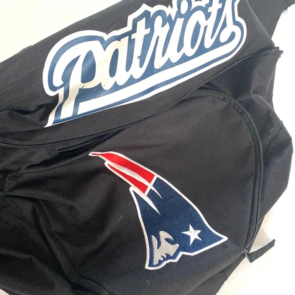 NFL‎ New England Patriots black slap back pack